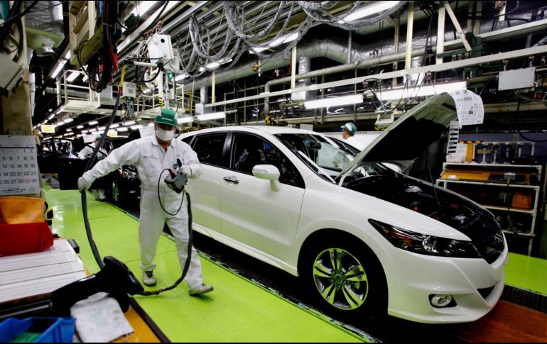 EU y México se acercaron a un acuerdo en el sector automotriz, incluidos los salarios, ahora falta lo que diga Canadá. AP/Archivo