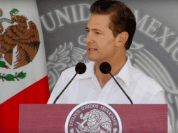 Peña Nieto encabezó, por última vez, la graduación de estudiantes de la Heroica Escuela Naval Militar. TWITTER / @PresidenciaMX