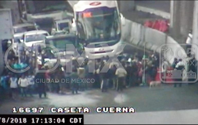 Aspecto de la manifestación sobre el Km. 23, Col. Plan de Ayala. TWITTER / @C5_CDMX