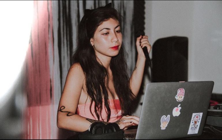 María Matus caminaba por la playa la madrugada del domingo junto a una amiga de nacionalidad inglesa cuando fueron atacadas. FACEBOOK / Marmaid