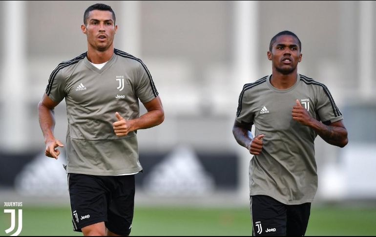 Cristiano (I) es el jugador que la Juve necesita para al fin alzar la Champions League tras ser finalista en 2015 y 2017.TWITTER/@juventusfc