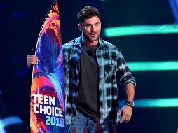 Efron agradeció a Hugh Jackman quien definió como su 