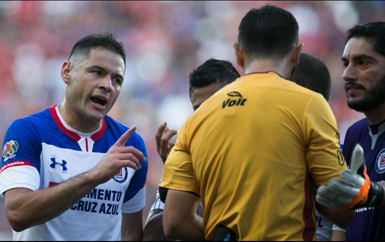 Aguilar fue expulsado en el primer tiempo del juego entre cementeros y Xolos.  MEXSPORT / ARCHIVO