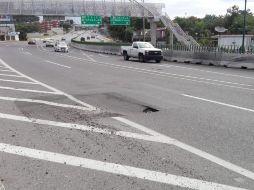 Se determinó que el hundimiento de la carpeta fue generado por escurrimientos sanitarios y de aguas pluviales. TWITTER / @morelosred