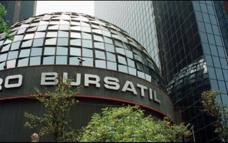 En el mercado accionario local se opera con un volumen de 410 mil 499 títulos, por un importe económico de 12.4 millones de pesos. NTX / ARCHIVO