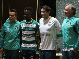 La presentación estuvo a cargo del entrenador Salvador Reyes, quien se refirió a las cualidades de los recién llegados. TWITTER / @ClubSantos