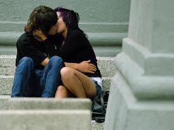 Los cambios son para proteger las expresiones de amor consensuadas entre jóvenes y adultos, ya que muchos han sido víctimas de extorsiones por parte la Policía municipal. EL INFORMADOR / ARCHIVO