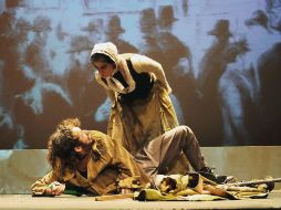 La obra “Raíz 2.0” invita a la participación directa de los espectadores mediante una App desde su teléfono celular, la cual lleva a una ruta de 12 posibles finales. CORTESÍA