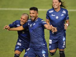 De este modo, Celaya llegó a cuatro unidades en hostilidades del Grupo Cinco, que domina Pachuca con seis y en el fondo se estancó Santos. MEXSPORT / I. Ortiz