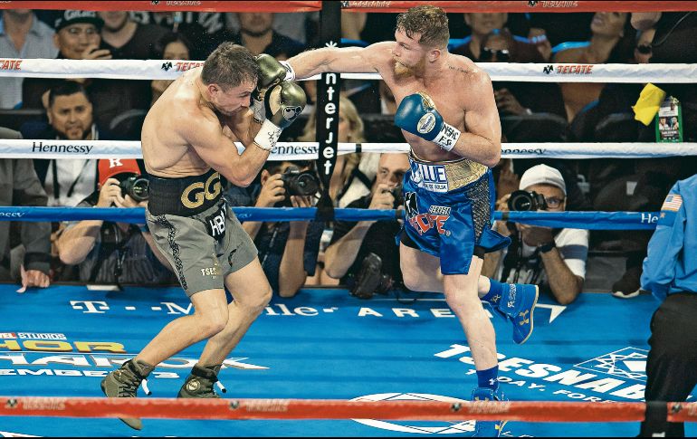 Capítulo uno. Saúl “Canelo” Álavarez (derecha) y Gennady Golovkin terminaron firmando un polémico empate en septiembre del año pasado. MEXSPORT