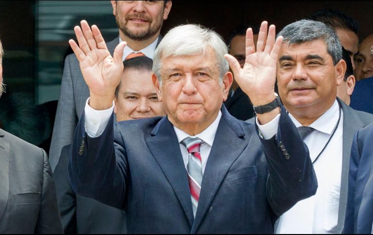 El tabasqueño aseguró que la pensión será universal y que incluirá a jubilados. En suma, se beneficiará a ocho millones 500 mil adultos mayores. NTX / J. Lira