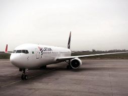 Un vuelo de la aerolínea LATAM que partió de Lima rumbo a Santiago de Chile aterrizó de emergencia en el aeropuerto de Pisco. TWITTER / @LATAMAirlines