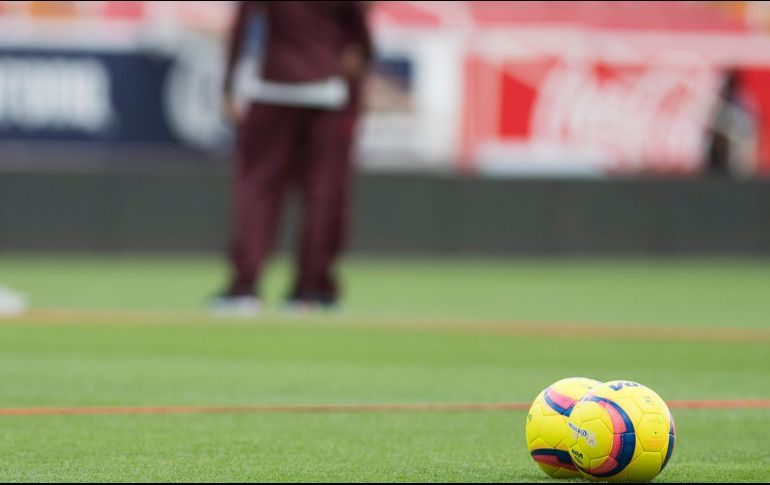 Aclaran que simular actos que tengan por objeto ocultar al SAT por parte de los futbolistas el total de los ingresos percibidos es un delito. MEXSPORT / ARCHIVO