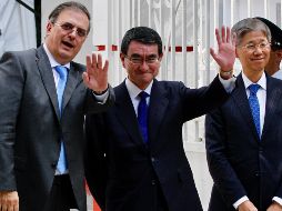 Minutos antes de las 17:00 horas, el canciller japonés arribó a la casa de transición de López Obrador en la colonia Roma. NTX / J. Lira