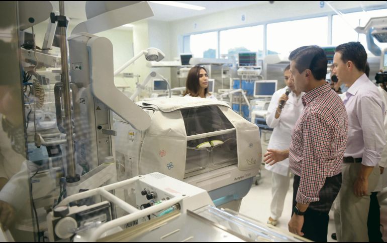 Sur del país. Enrique Peña, en la inauguración del Hospital General “Manuel Velasco Suárez”. NTX