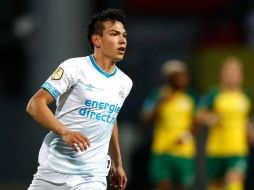 Lozano marca al 33' el tanto que manda a los Granjeros al vestidor con la ventaja. TWITTER/@psveindhoven