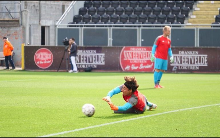 La victoria coloca al equipo de Lieja en tercer lugar general de manera provisional. TWITTER/@Standard_RSCL