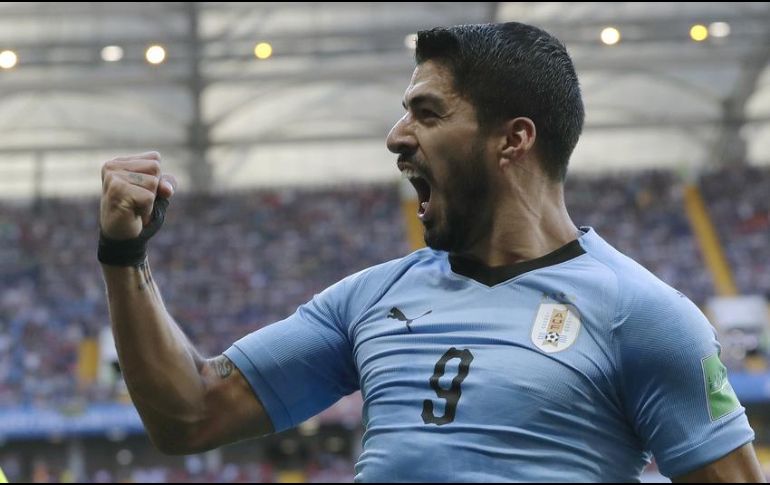 Las principales estrellas uruguayas, entre ellas Luis Suárez, estarán disponibles para el partido. AP/ARCHIVO