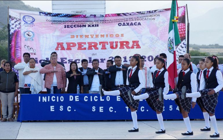 La Sección 22 inició de manera simbólica su ciclo escolar el pasado jueves 16 de agosto. SUN / ARCHIVO