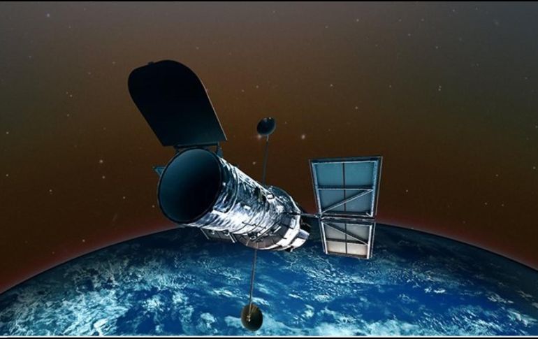 La imagen abarca el espacio entre las galaxias muy distantes, que sólo se pueden observar en luz infrarroja, y las galaxias más cercanas, observables a través de un amplio espectro. TWITTER / @HUBBLE_space