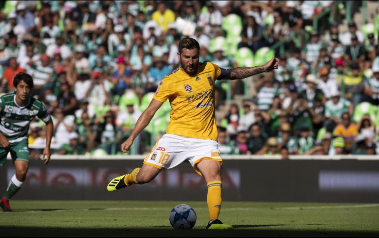 El delantero ahora está vinculado a los Tigres hasta junio de 2021, dice la publicación. MEXSPORT / ARCHIVO