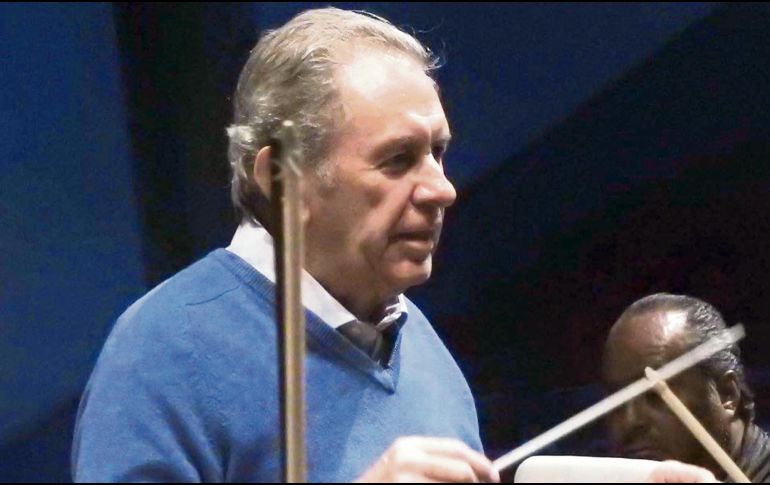 OJUEM. La orquesta recibió de vuelta a Bátiz (en la fotografía), este fin de semana. FACEBOOK DE ENRIQUE BÁTIZ