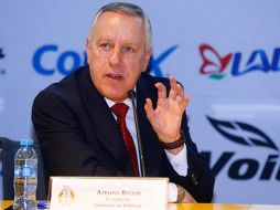 El presidente de la Comisión de Arbitraje, Arturo Brizio, no quiere dejar dudas a los clubes en cuanto al funcionamiento del VAR, por lo que visitarán cada club. ESPECIAL / Femexfut