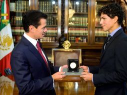 El pasado julio, Isaac Hernández se convirtió en el primer mexicano en ganar el Premio Benois de la Danse, reconocimiento que es considerado el Oscar de la danza. TWITTER / @PresidenciaMX