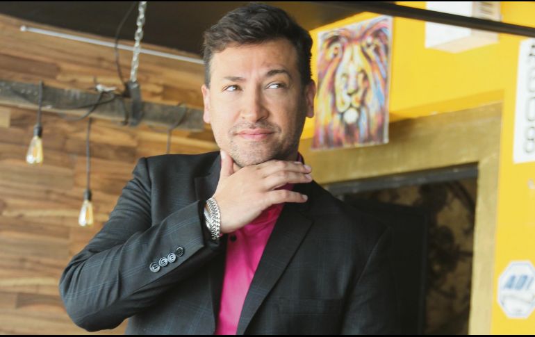 Pablo Ruiz. El cantante posa para esta casa editorial durante su reciente visita a Guadalajara. EL INFORMADOR/E. Barrera