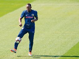 El corredor de velocidad en una sesión de entrenamiento con los pases. EFE