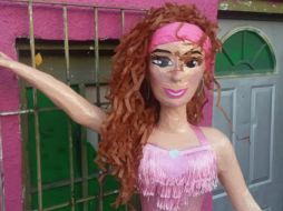 La piñata tiene la vestimenta que la cantante usó en unas imágenes y un clip que compartió a inicios de mes. FACEBOOK / Piñateria Ramirez