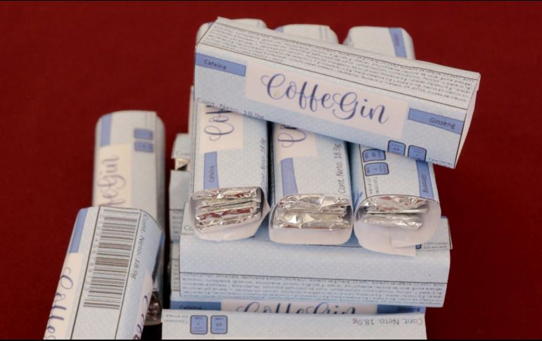 El chicle es un producto de confitería con alto nivel de consumo y su proceso de producción es muy económico. Por ello, los jóvenes del IPN no descartan la posibilidad de comercializar este desarrollo más adelante. ESPECIAL / ipn.mx