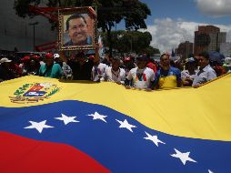 Simpatizantes del presidente venezolano, Nicolás Maduro, participan durante una marcha del chavismo. EFE/M. Gutiérrez