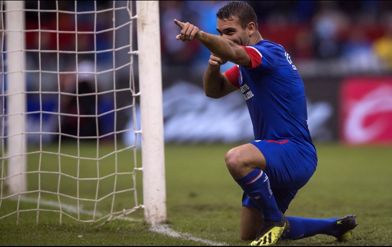 De esta forma, La Máquina llegó a 16 puntos en la cima de la clasificación y mantuvo su arco imbatible de local. MEXSPORT / V. León