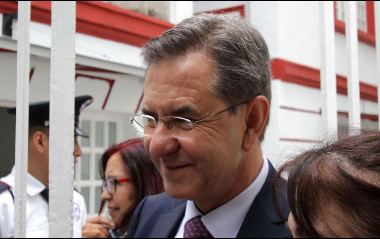 Esteban Moctezuma ha tenido que responder a muchos cuestionamientos este semana acerca del SNTE. ARCHIVO / El Universal.