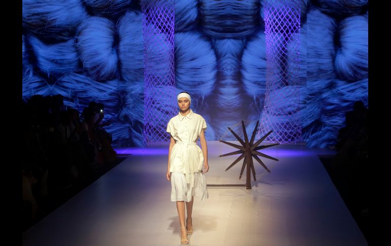 La presentación de la colección de Lars Andersson en Bombay, India, en el marco de la semana de la moda Lakme. AP/R. Kakade