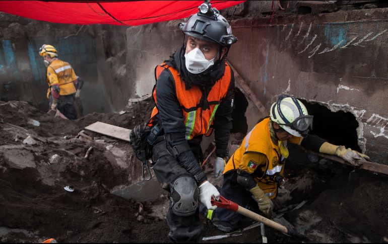 El 3 de junio pasado el volcán de Fuego registró una violenta erupción con saldo, hasta ahora, de 169 muertos, más de 250 desaparecidos y 1.7 millones de afectados en los departamentos de Escuintla, Sacatepéquez y Chimaltenango. AP/ ARCHIVO