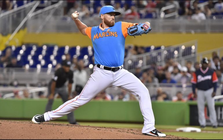 Dan Straily secó a la ofensiva de los Bravos al permitir sólo tres imparables en el juego. AFP/E. Espada