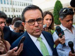 Ildefonso Guajardo, secretario de Economía, lideró junto al canciller Luis Videgaray, la plática sabatina en la oficina del representante comercial de Estados Unidos. AFP / ARCHIVO