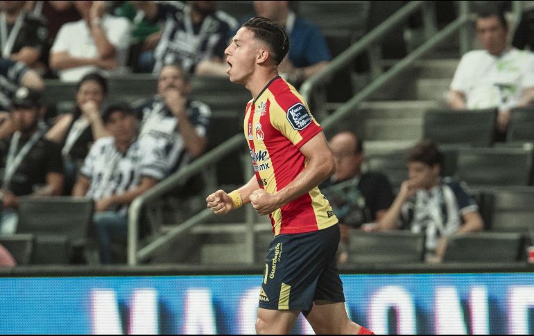 Sebastián Ferreira apareció en los minutos finales para que Monarcas Morelia sacara un valioso empate de su visita a Monterrey. MEXSPORT