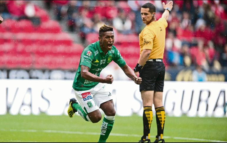 Pedro Aquino marcó la igualada y abrió la brecha para que León sorprendiera a los Diablos Rojos en Toluca. MEXSPORT