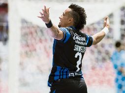 Camilo Sanvezzo sigue siendo el hombre clave en el ataque de los Gallos, al marcar los dos goles de ayer. MEXSPORT