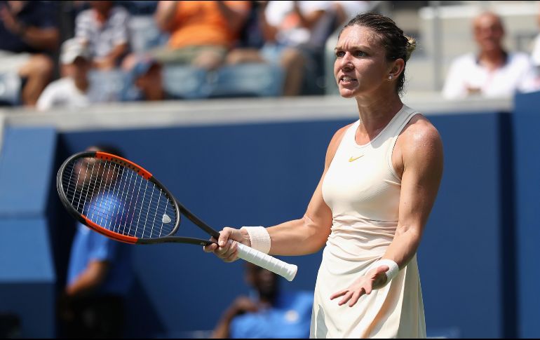 Halep, favorita para ganar la competencia, cayó este lunes por parciales de 6-2 y 6-4. AFP /