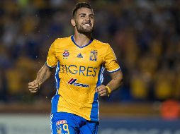 El futbolista increpó a los oficiales, a los que, según el relato de los medios franceses, hizo notar que ganaba 150 mil euros semanales. MEXSPORT / ARCHIVO