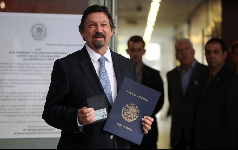 Gómez Urrutia, senador electo por Morena, reapareció este lunes en el Senado tras 12 años de estar fuera del país. SUN / L. Godínez