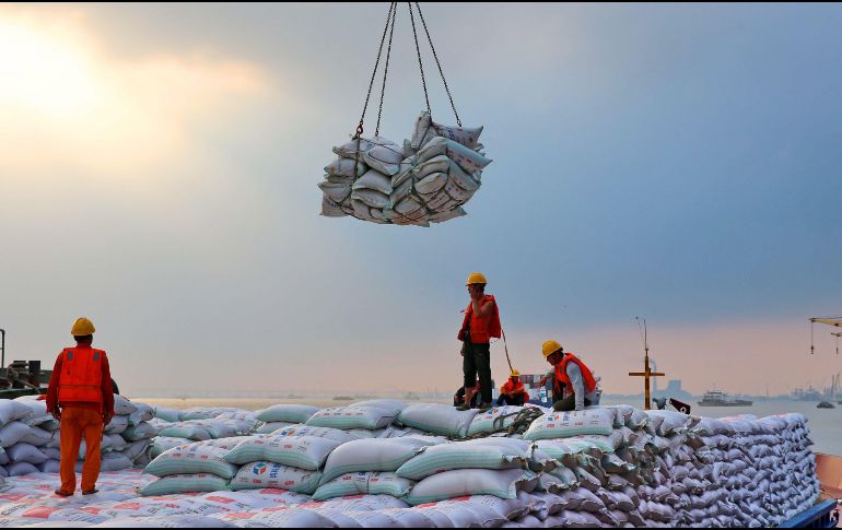 China y EU sostienen reuniones por los aranceles a productos de acero y aluminio y por unas supuestas transgresiones chinas a las protecciones de la propiedad intelectual. AFP