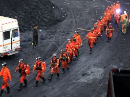 Diversos cuerpos de rescate acudieron al lugar para atender a los afectados. AFP/ARCHIVO