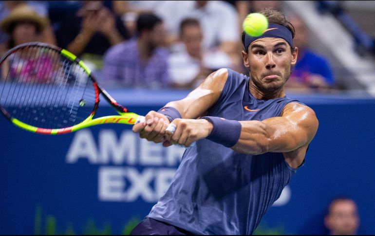 Rafael Nadal en acción ante Vasek Pospisil, de Canadá. EFE/C. Sipkin