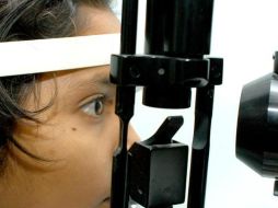 Oftalmólogos informan que aunque un bajo porcentaje presenta alguna enfermedad, es conveniente iniciar el tratamiento de manera temprana para lograr una agudeza visual normal. ESPECIAL / imss.gob.mx