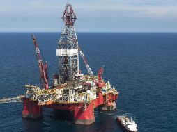 Los ingresos petroleros se vieron favorecidos por un mayor precio del petróleo y la depreciación del tipo de cambio. AFP / ARCHIVO